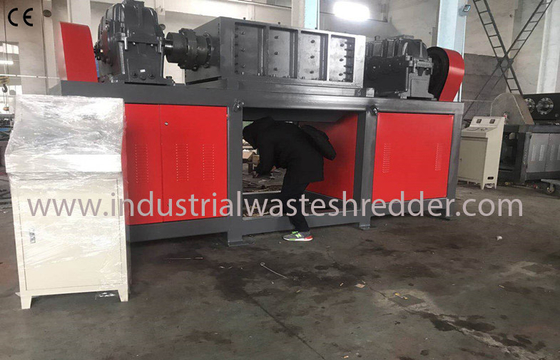 Plastic Drum Industrial Waste Shredder Low Speed Rugged Mechanical Design