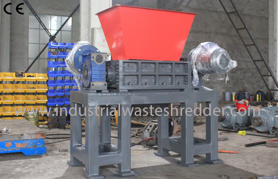 Industrial Scrap Pet Bottle Shredder / Crusher Double Shaft Environmental Friendly