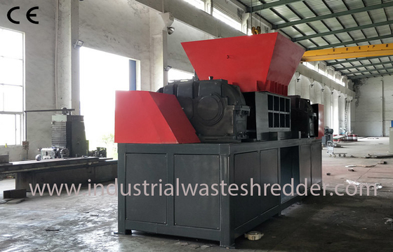 Industrial Scrap Wood Shredder Machine High Torque Electromechanical Drive