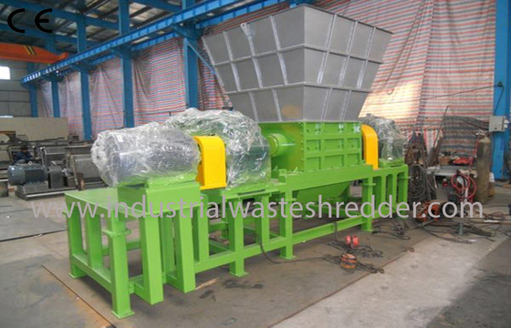 Big Electronic Waste Shredder Machine , Waste PCB Recycling Machine Rotary Blades