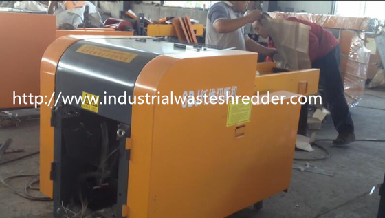 Good price Waste Kraft Paper Cardboard Box Shredder High Precision 5.5KW Minimum Horse Power online