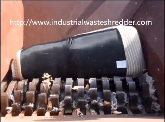 Good price Waste Mattress Shredding Machines 15 - 30rpm Speed 20mm Rotor Blade Thickness online