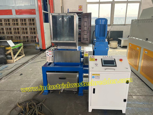Good price Customized Stainless Steel Frame Industrial Dual Shaft Shredder For Cola Plastic Bottles With 304 Stainless Steel  Cover online