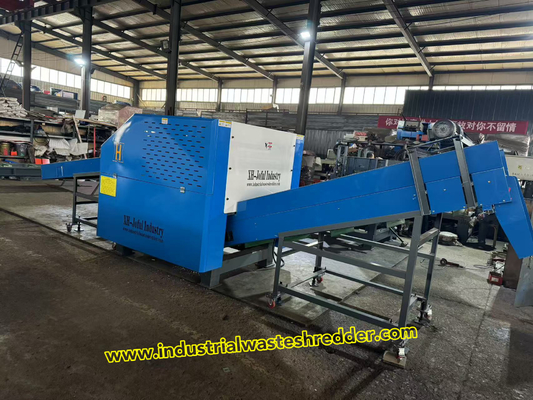 Good price Wood Pulp Paper Cutting Machine 1600F Waste Paper Crusher With 1000kg/h Capacity And Customized Conveyor Length online