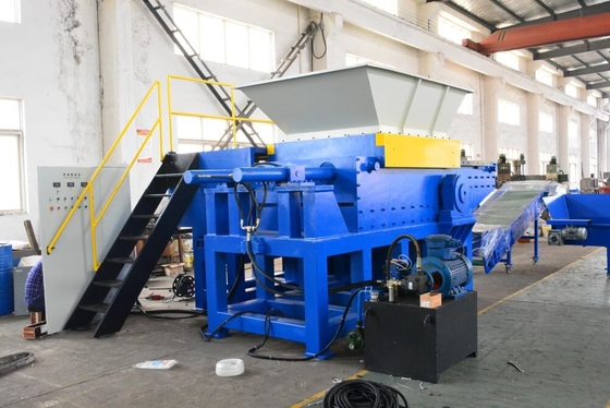 Good price Woven Bag Single Shaft Shredder 380 V / 50 Hz Low Energy Consumption online