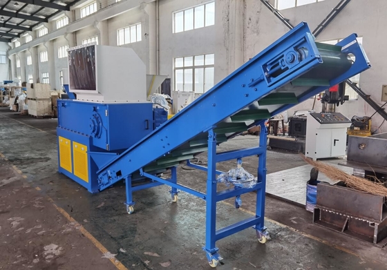 Good price D2 Blade Single Shaft Shredder For Plastic Lumps PP PE PVC PS 22KW Motor online