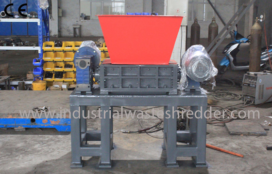 Good price Recycling Mini Plastic Shredder , PET Bottle Shredder Machine Environmental Protection online