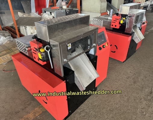 Good price CNC Guillotine Cutter Chopper For Fiber Yarns With Customized Discharge Size online
